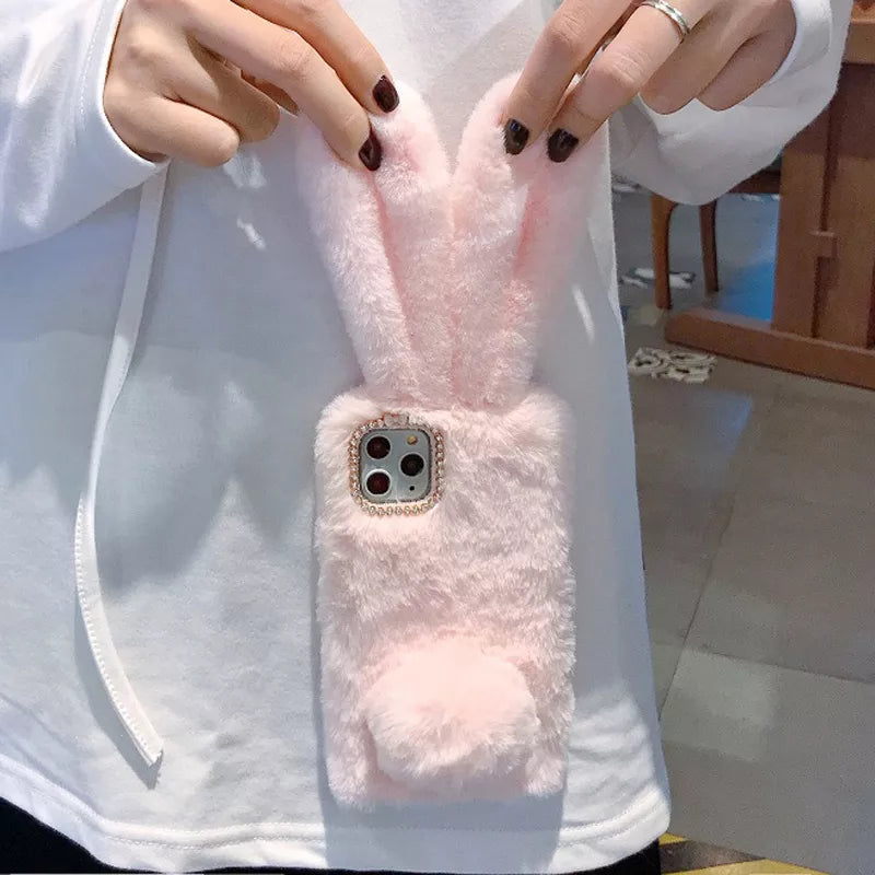 Pūkuotas "iPhone" telefono dėklas