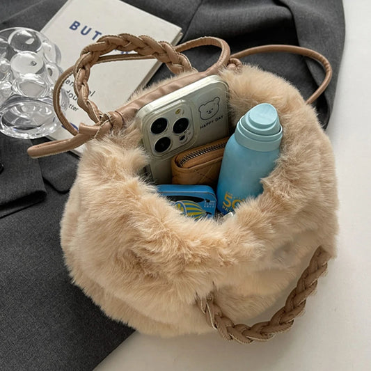 Pliušinė dirbtinio kailio mini rankinė per petį