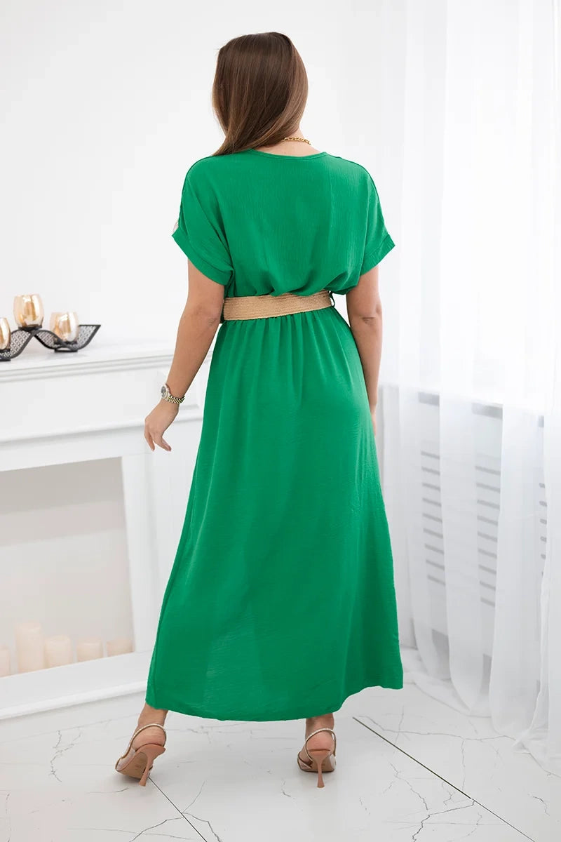 Ilga suknelė su dekoratyviniu diržu - Žalia