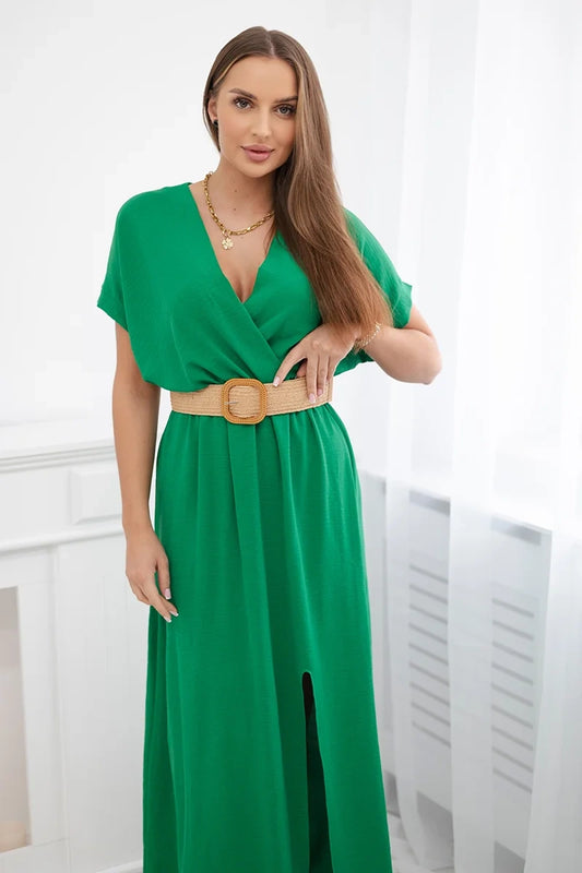 Ilga suknelė su dekoratyviniu diržu - Žalia