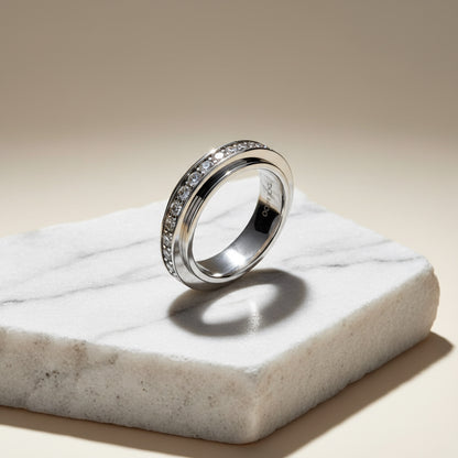 Sukamasis "Moisanito" nusiraminimo žiedas