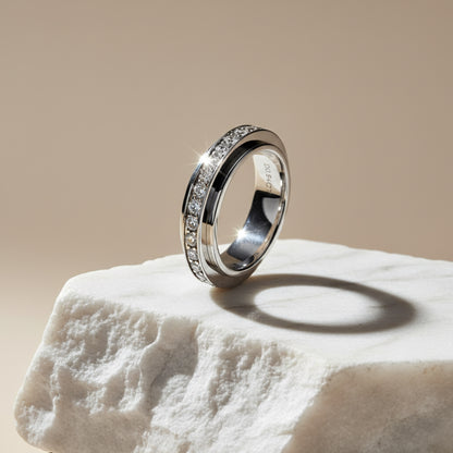 Sukamasis "Moisanito" nusiraminimo žiedas