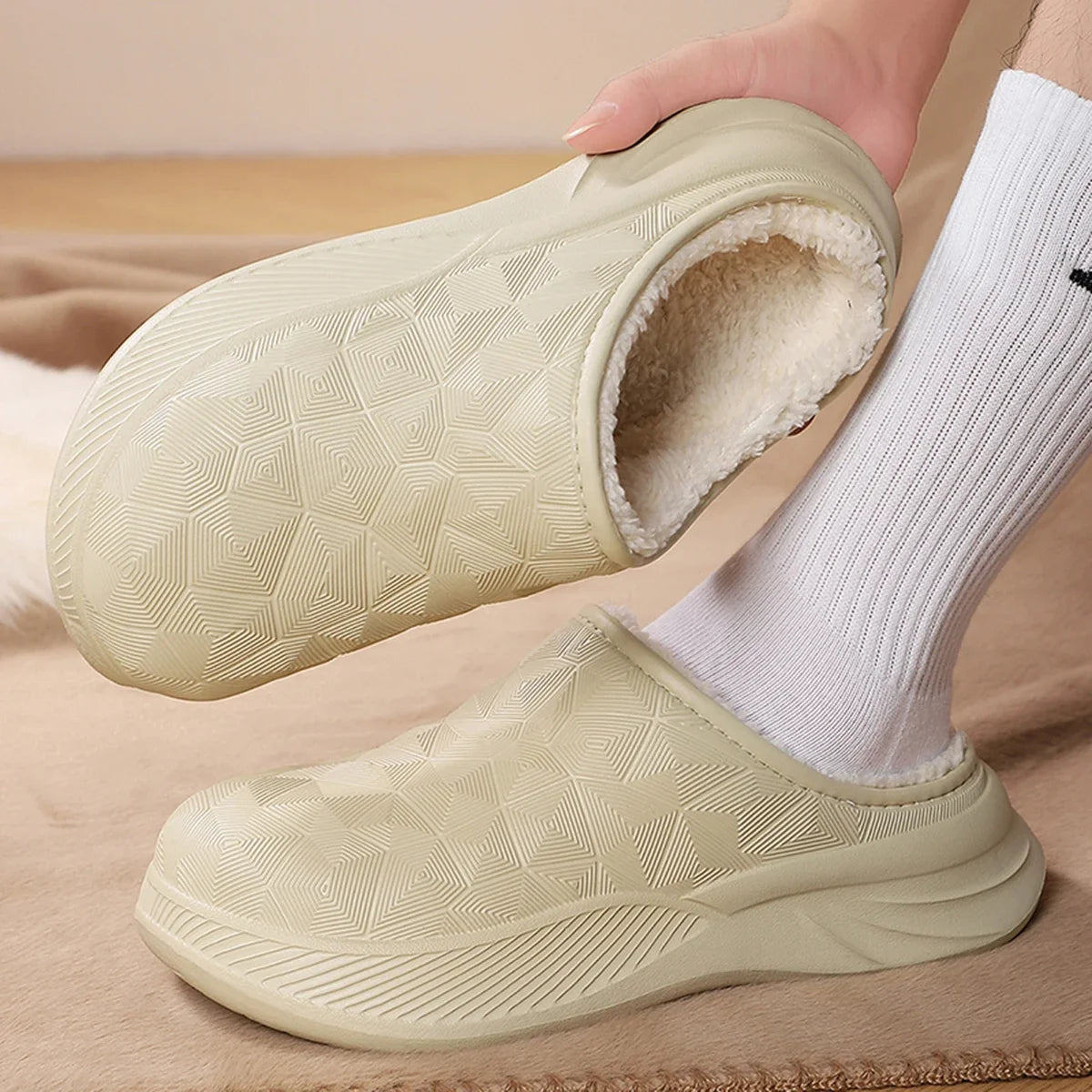 Šiltos lauko šlpetės „CozyStep“