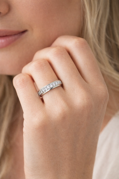 Sukamasis "Moisanito" nusiraminimo žiedas